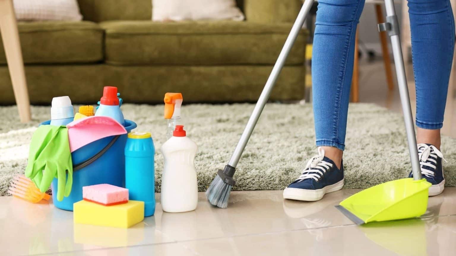 How To Remove Paint From Floor Tiles? Easy DIY Methods